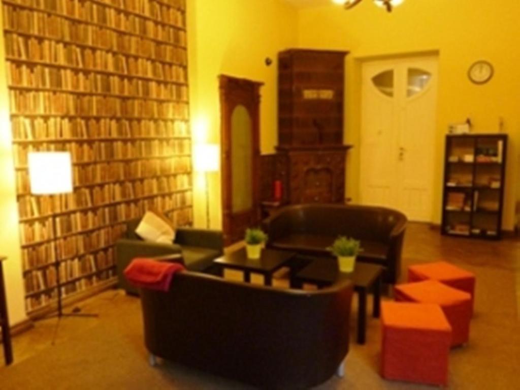 Hostel Witt วอร์ซอ ภายนอก รูปภาพ