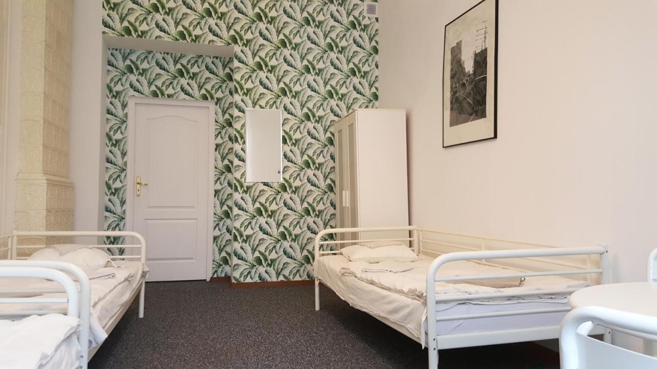 Hostel Witt วอร์ซอ ภายนอก รูปภาพ