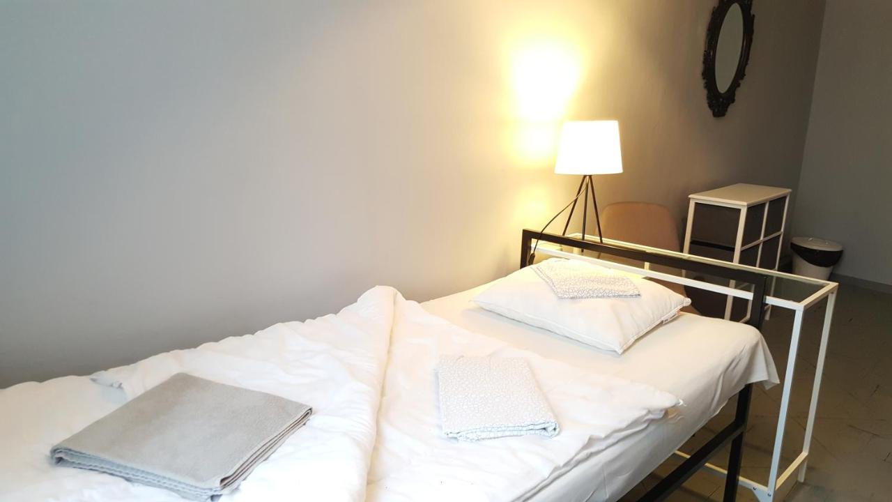 Hostel Witt วอร์ซอ ภายนอก รูปภาพ