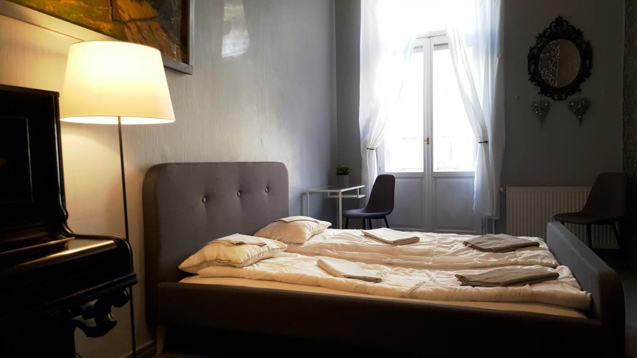 Hostel Witt วอร์ซอ ภายนอก รูปภาพ