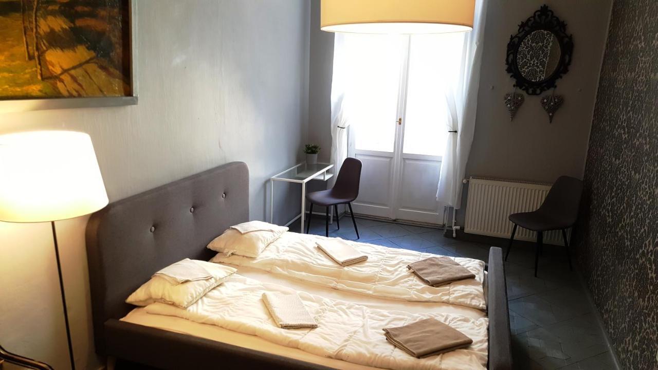Hostel Witt วอร์ซอ ภายนอก รูปภาพ